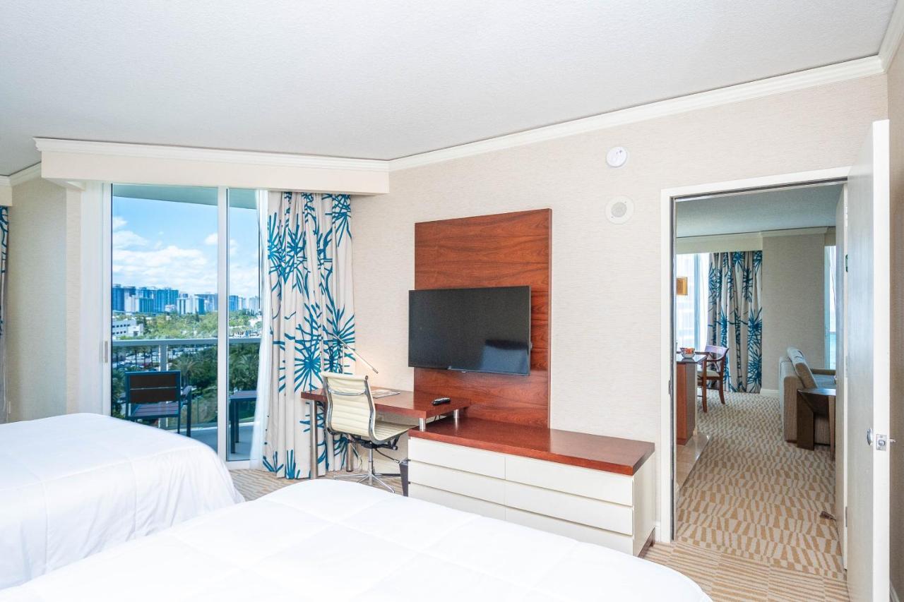 Trump Intl 2 Bedroom Apartment 1600 Sqf Ocean And Bay View Sunny Isles Beach Eksteriør bilde