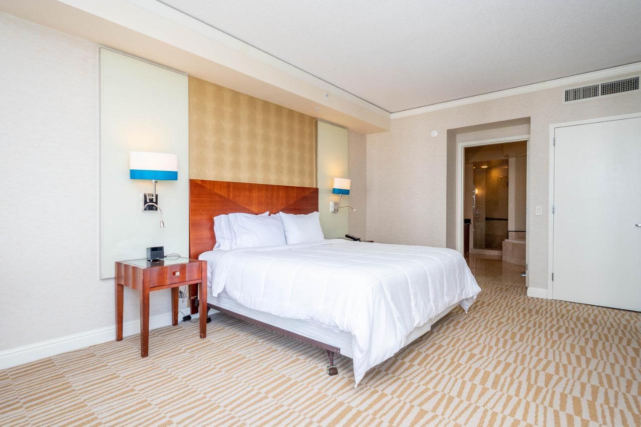 Trump Intl 2 Bedroom Apartment 1600 Sqf Ocean And Bay View Sunny Isles Beach Eksteriør bilde