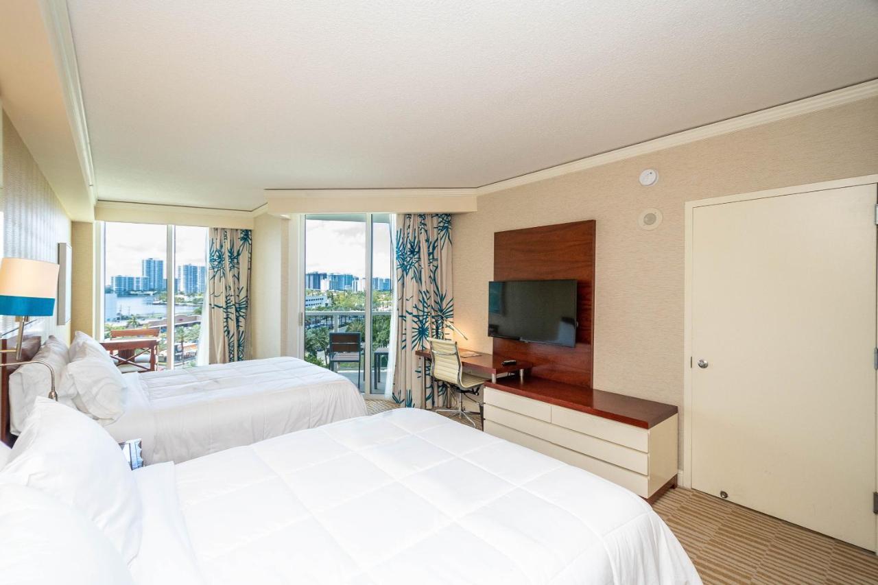 Trump Intl 2 Bedroom Apartment 1600 Sqf Ocean And Bay View Sunny Isles Beach Eksteriør bilde